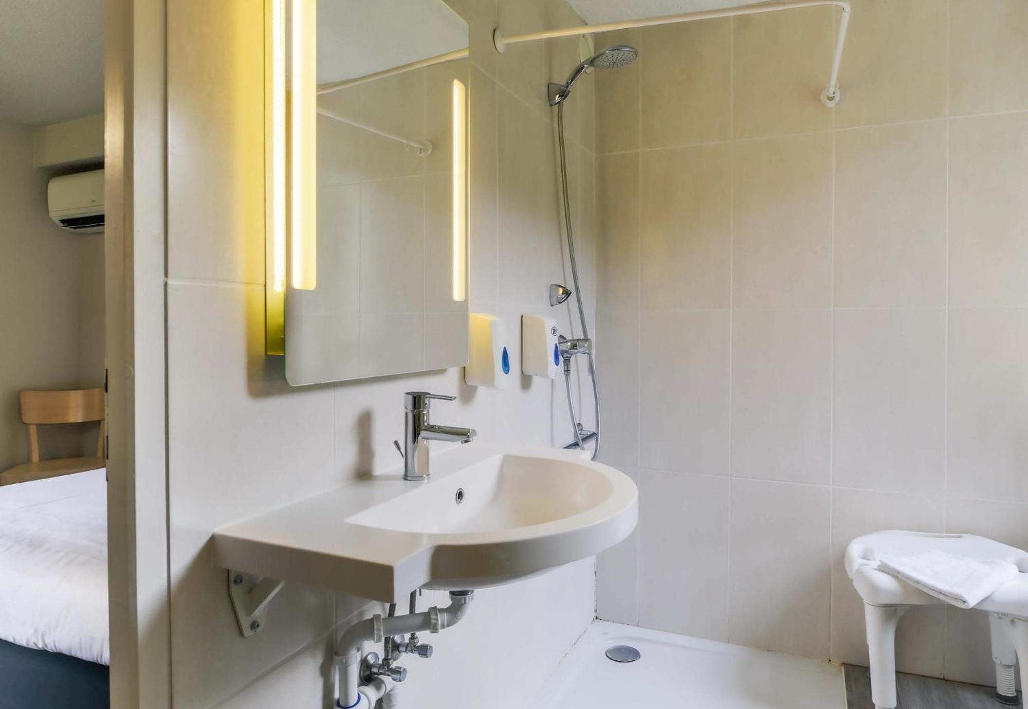 B&B Hotel Verdun Bagian luar foto